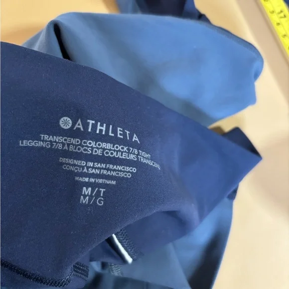 Nike Black and Blue Activewear Bundle size M/L - Picture 9 of 9